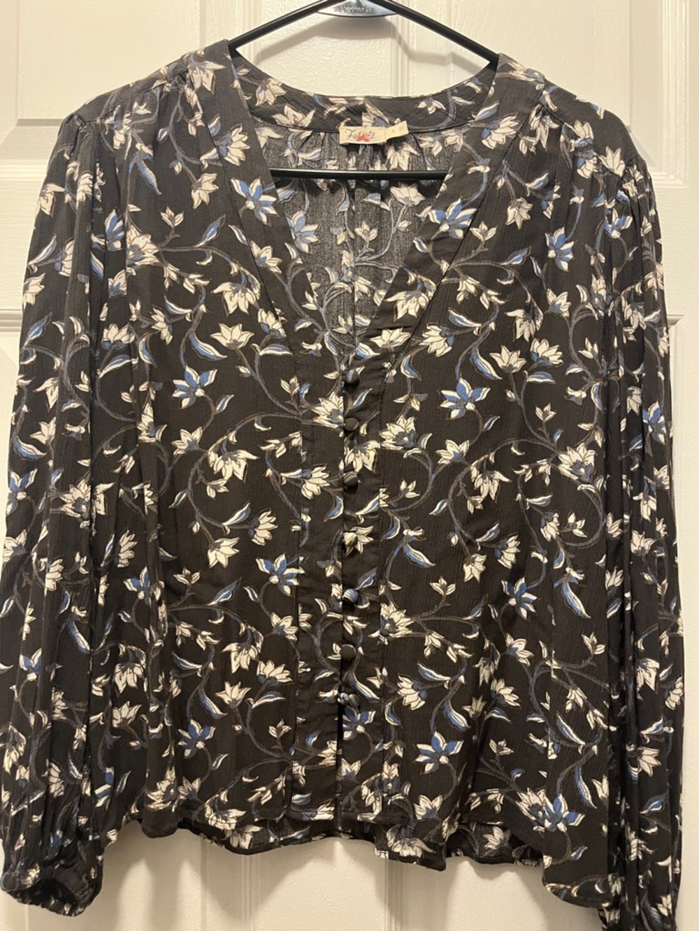 Faherty Women's Small Black Floral Button-Front Blouse